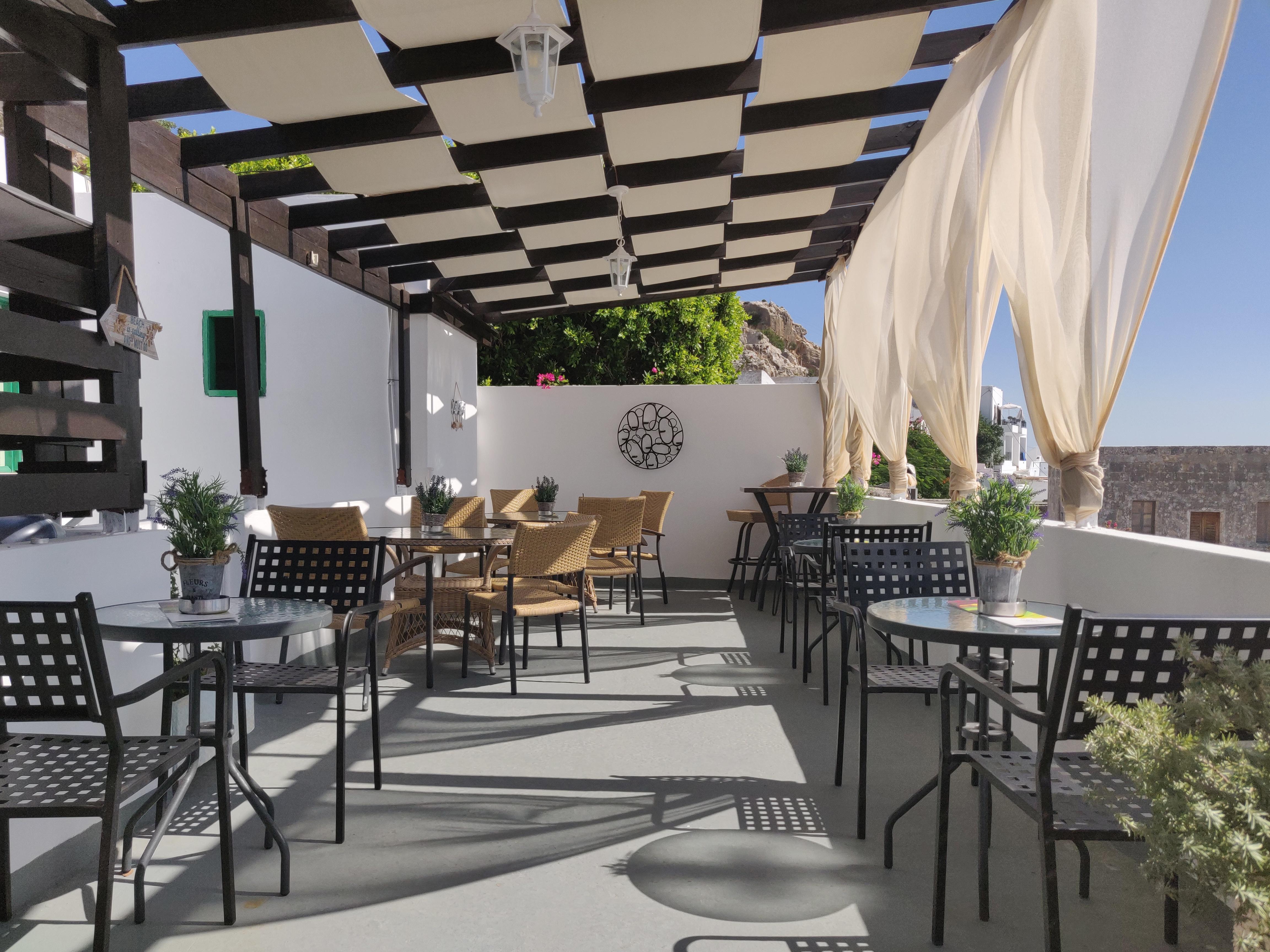 Xenones Lindos Aparthotel Kültér fotó